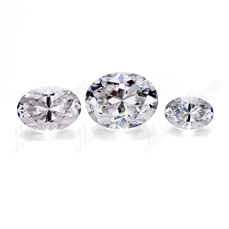 Solve tutus def sine colore vvs ovalis 5.5x8mm 1carat pretium moissanite