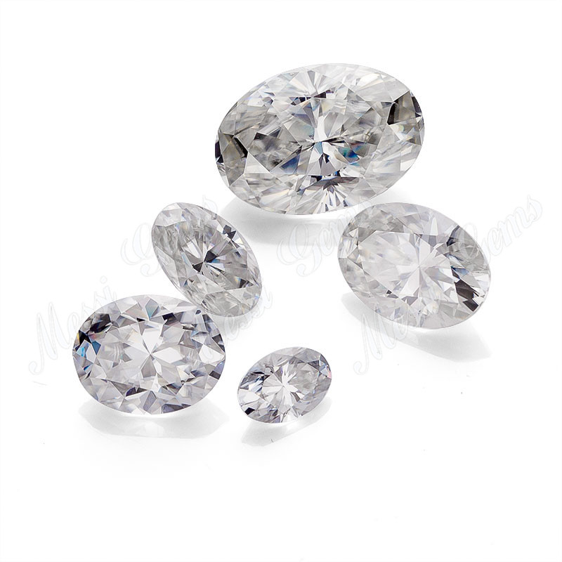 Solve tutus def sine colore vvs ovalis 5.5x8mm 1carat pretium moissanite