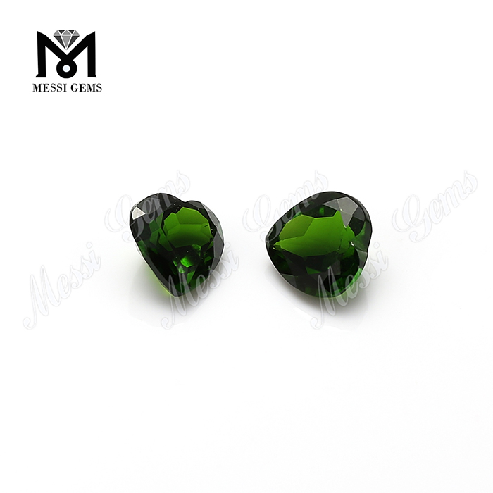 Tutus princeps qualitas cordis figura lapidea lapidea naturalis chrome diopside