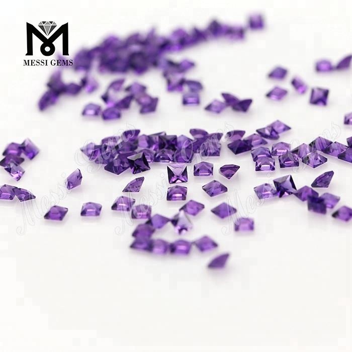 Quadratus 2.5 x 2.5 mm lapis amethystus naturalis
