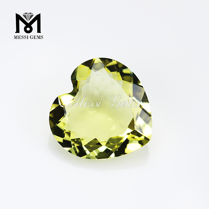Factory Wholesale Price Glass Gemstone Heart Figura vitreae Gemmae pro Jewelry
