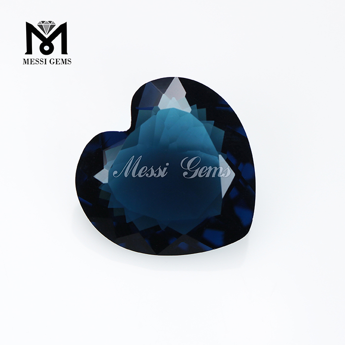 Factory Wholesale Price Glass Gemstone Heart Figura vitreae Gemmae pro Jewelry