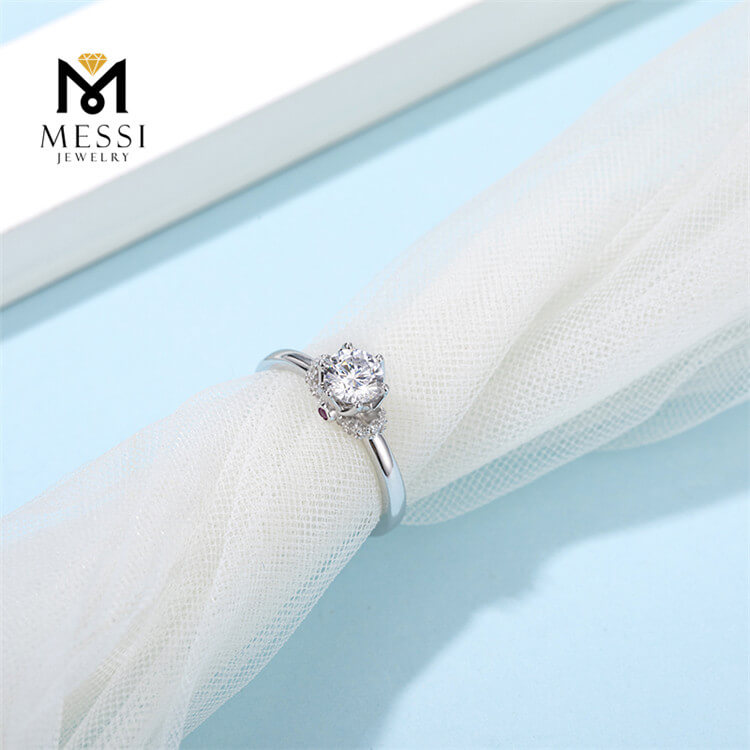 Fashion Design 6.5mm 1ct Moissanite Solitaire Woman Ring Wholesale 925 Sterling Silver Ring