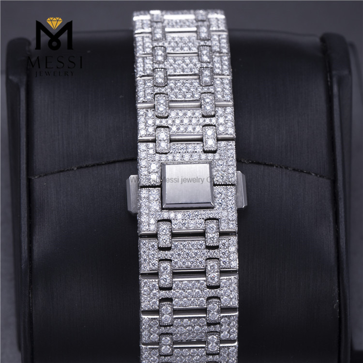 Moissanite spectat Lupum