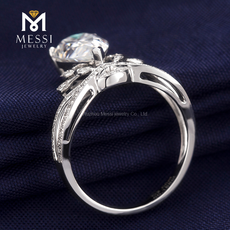 18k moissanite verum aurum ornamentum