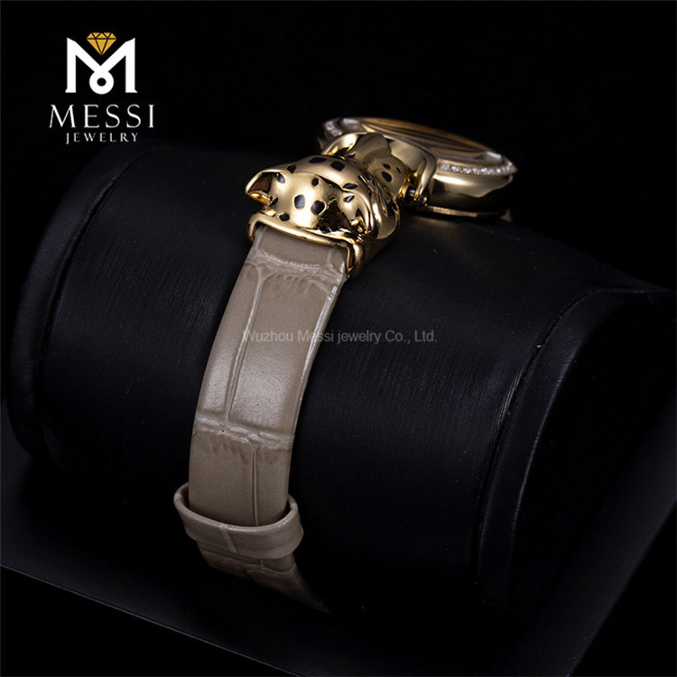 Moissanite spectat mulierum venalium