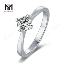 Messi Gemmae rotundi secti 1 carat moissanite 925 anulus sterlingorum argenteorum