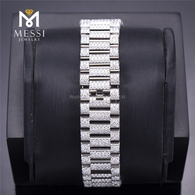 vvs Moissanite adamas vigilate auro