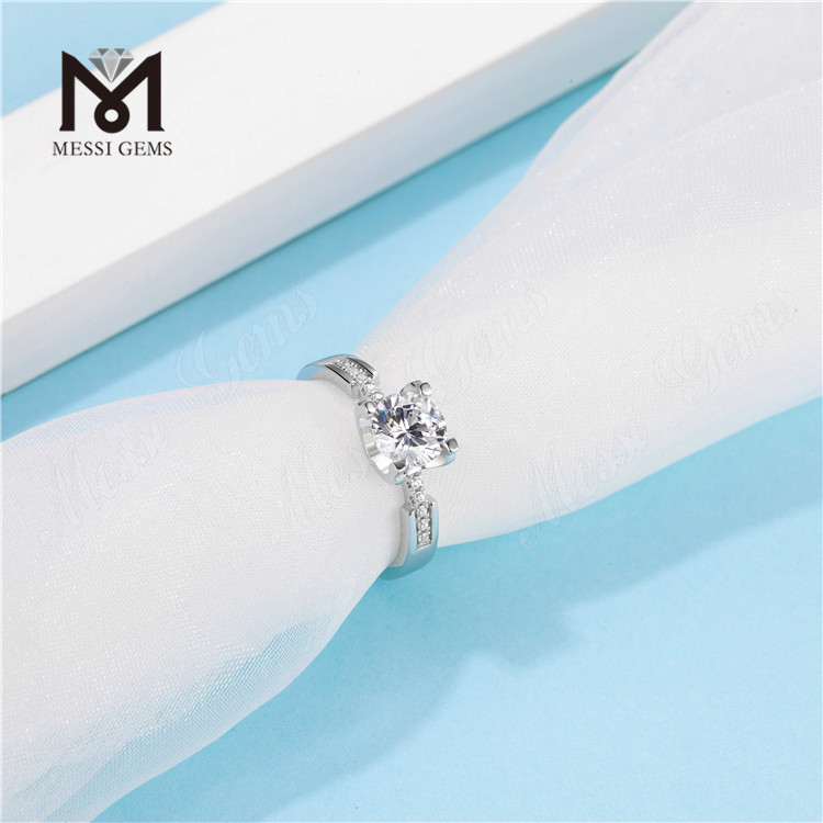 Wuzhou Factory Price Rings Manufacturer 925 Sterling Argentum Ring 1ct Moissanite Diamond Orbis