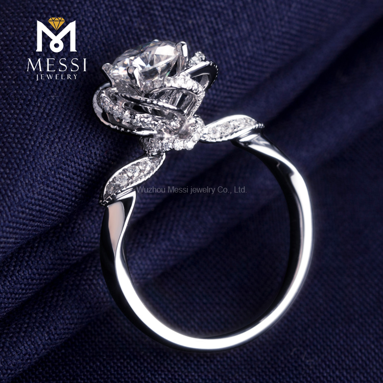 Moissanite Annulorum Puellae
