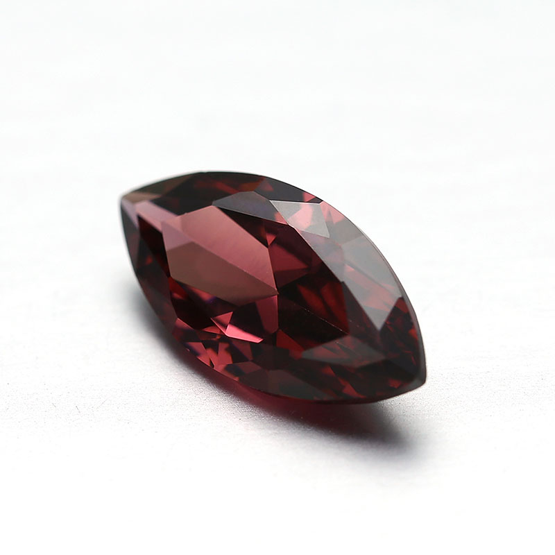 Tutus Marchio Cut Rhodolite 14*7mm CZ Cubicus Zirconia Stone