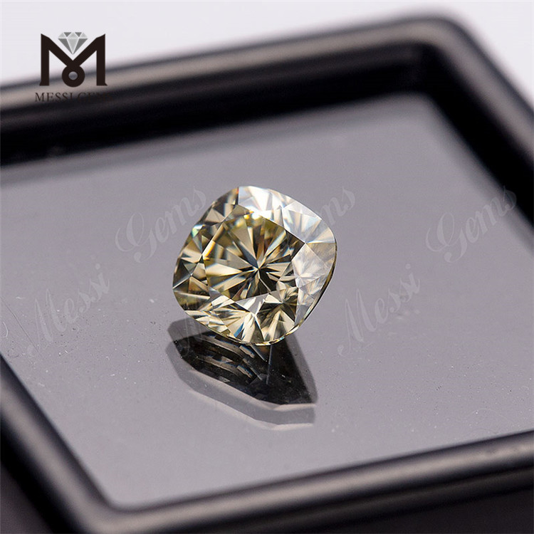 Cushion Cut 5.5*5.5mm flavus color syntheticus moissanite