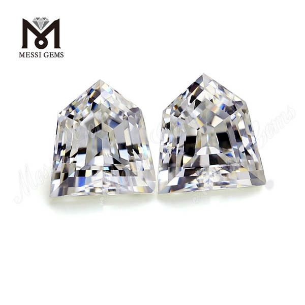 Quid interest inter Moissanite link and CZ link